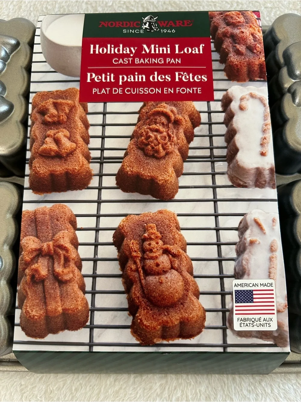 Williams Sonoma Nordic Ware 8 Loaf Holiday Mini Loaf Cakelet Pan NEW